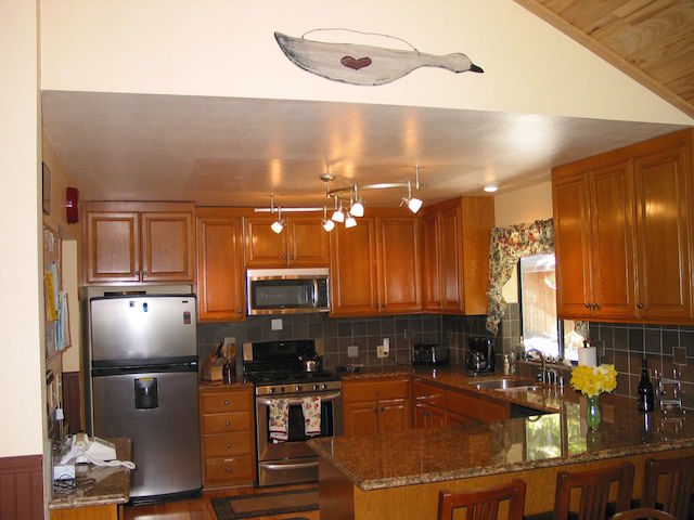 kitchen1.JPG